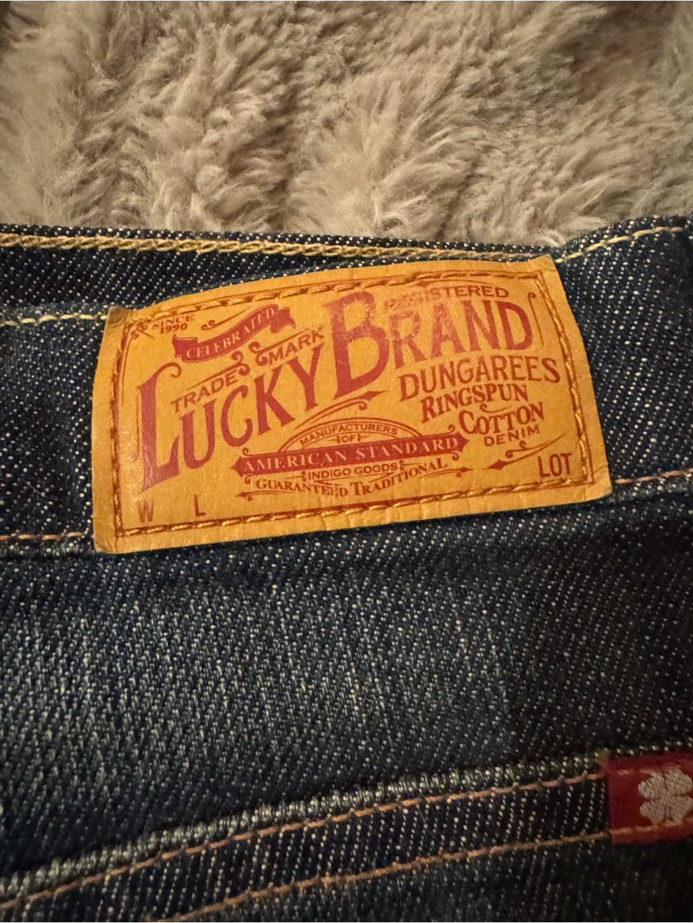 Lucky Brand Women’s Easy Rider Relaxed Fit Jeans - Picture 2 of 3
